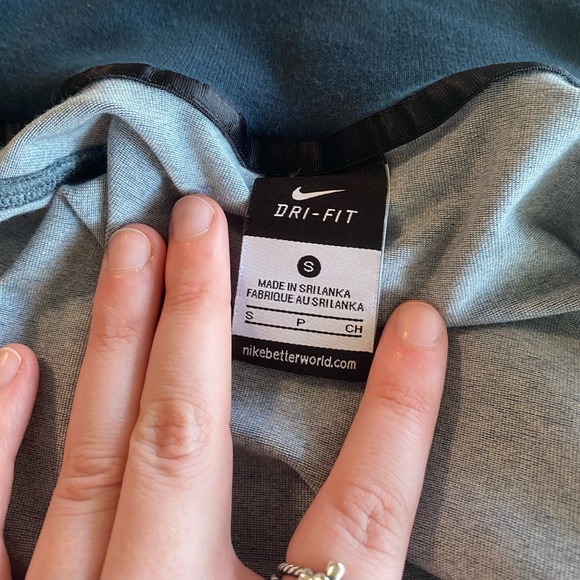 Nike Dri-fit size small stretchy athletic workout light and dark blue jacket - Picture 14 of 16